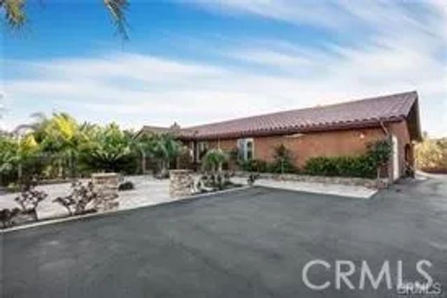 2440 Los Alisos, Fallbrook, CA 92028