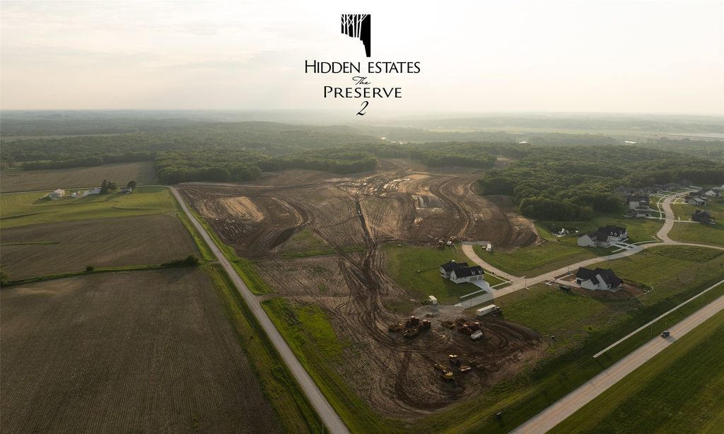 18 SW Wild Bergamot Drive, West Des Moines, IA 50266