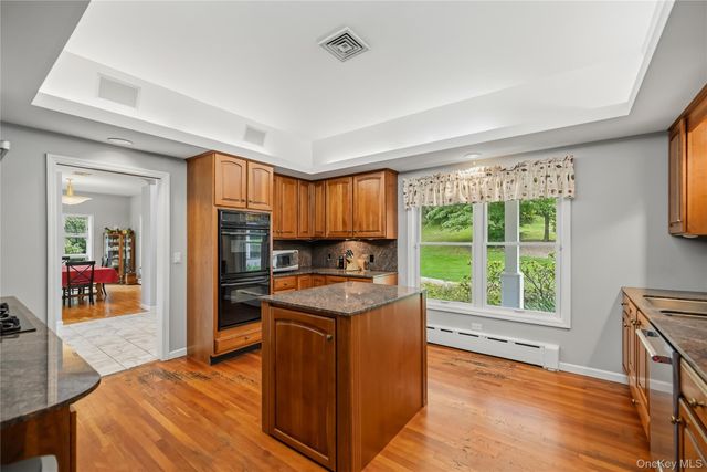 49 Helms Hill Road, Washingtonville, NY 10992