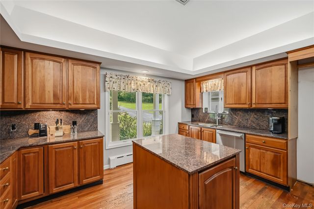 49 Helms Hill Road, Washingtonville, NY 10992