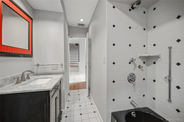 49 Helms Hill Road, Washingtonville, NY 10992
