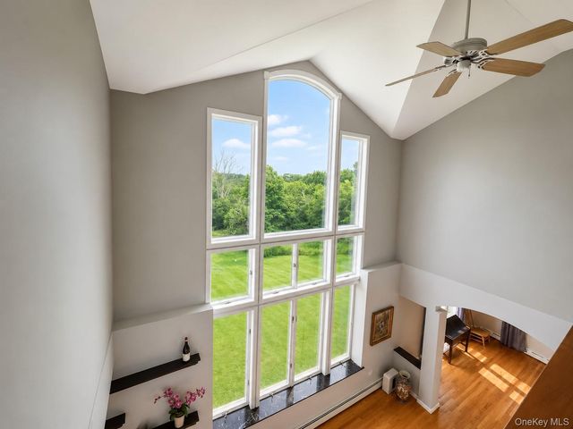 49 Helms Hill Road, Washingtonville, NY 10992