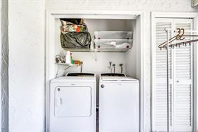 435 SW Natura Avenue A, Deerfield Beach, FL 33441