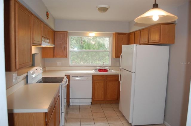 2887 N BERMUDA AVENUE, Apopka, FL 32703