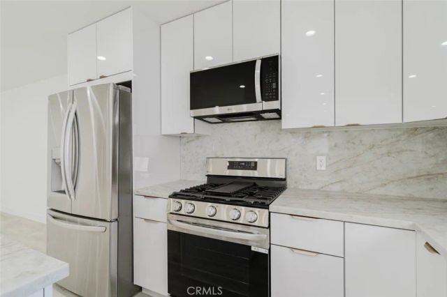8310 Canterbury Avenue, Sun Valley, CA 91352