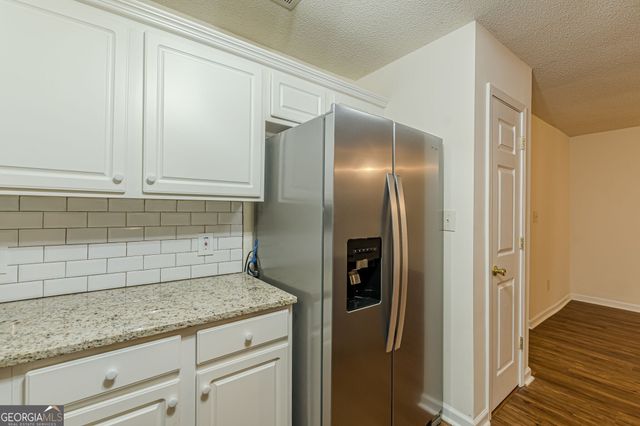 137 Venture Path, Hiram, GA 30141