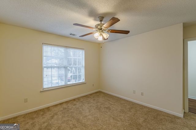 137 Venture Path, Hiram, GA 30141