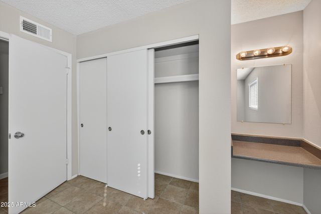 860 E BROWN Road 66, Mesa, AZ 85203