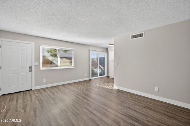 860 E BROWN Road 66, Mesa, AZ 85203