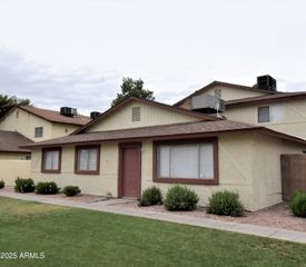 860 E BROWN Road 66, Mesa, AZ 85203