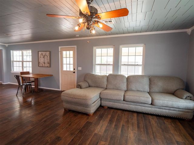 43502 Wolverine Road, Shawnee, OK 74804