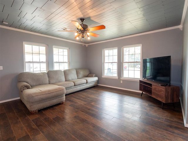 43502 Wolverine Road, Shawnee, OK 74804