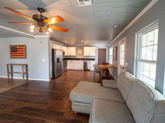 43502 Wolverine Road, Shawnee, OK 74804