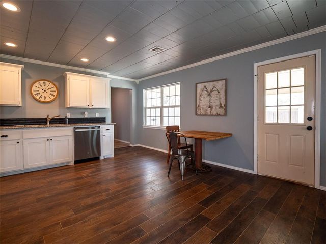 43502 Wolverine Road, Shawnee, OK 74804