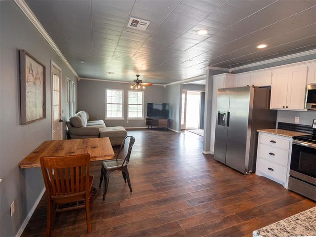 43502 Wolverine Road, Shawnee, OK 74804