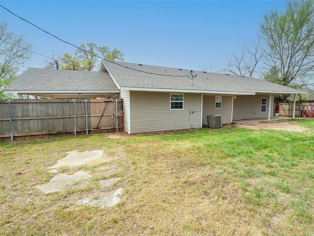 43502 Wolverine Road, Shawnee, OK 74804