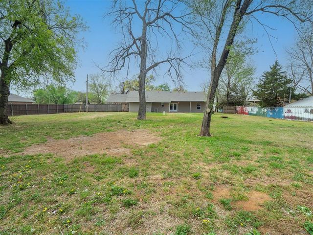 43502 Wolverine Road, Shawnee, OK 74804