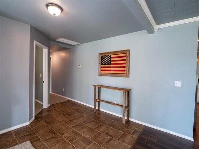 43502 Wolverine Road, Shawnee, OK 74804