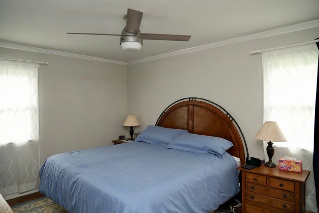 211 Sandalwood Drive, Naperville, IL 60540