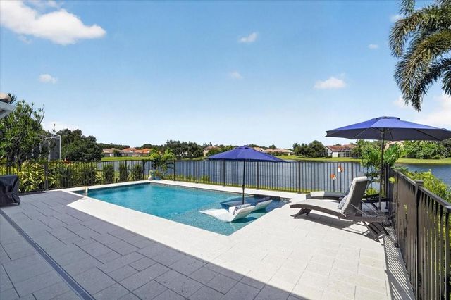 9736 SAGO POINT DRIVE, Seminole, FL 33777