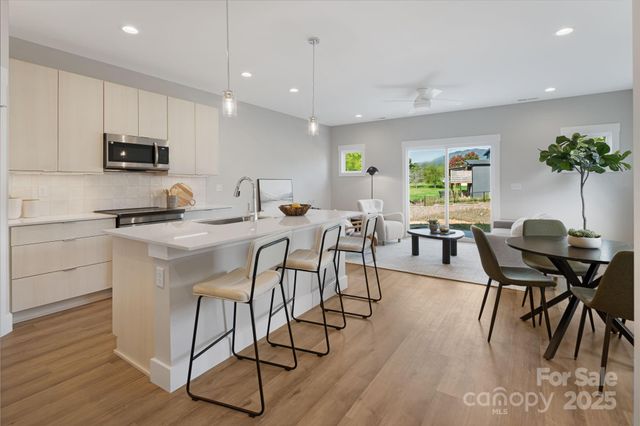 5 Bolton Street 3, Asheville, NC 28806