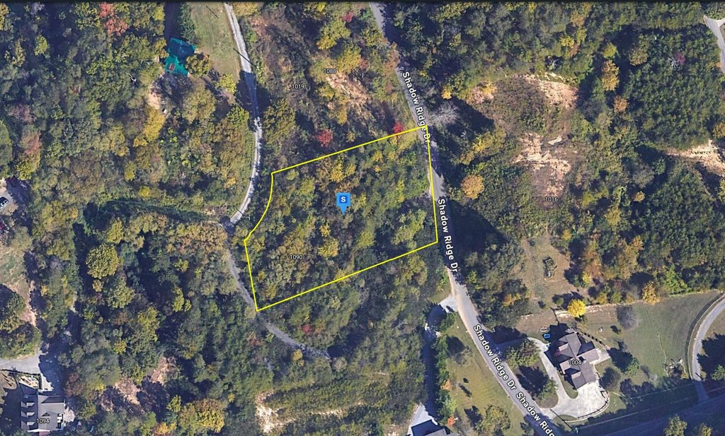 1090 Sharp Hollow Rd, Sevierville, TN 37862