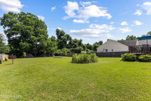 105 Kodiak Court, Jacksonville, NC 28540
