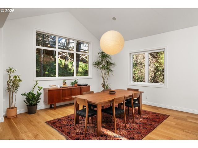 1430 Sw HIGHLAND Rd, Portland, OR 97221