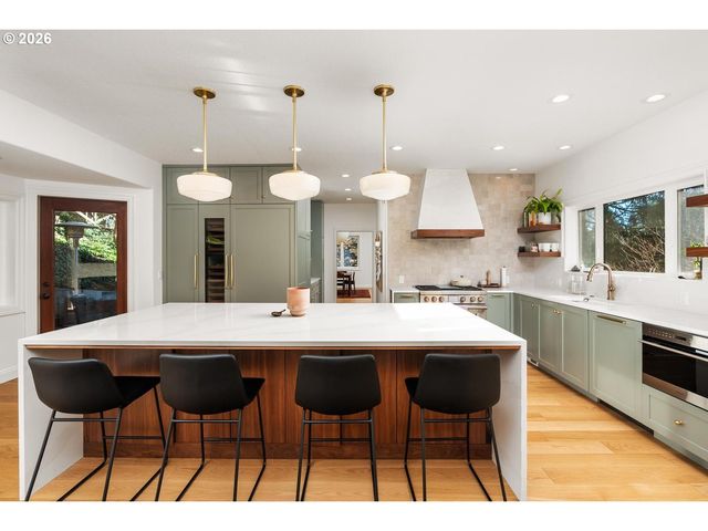 1430 Sw HIGHLAND Rd, Portland, OR 97221