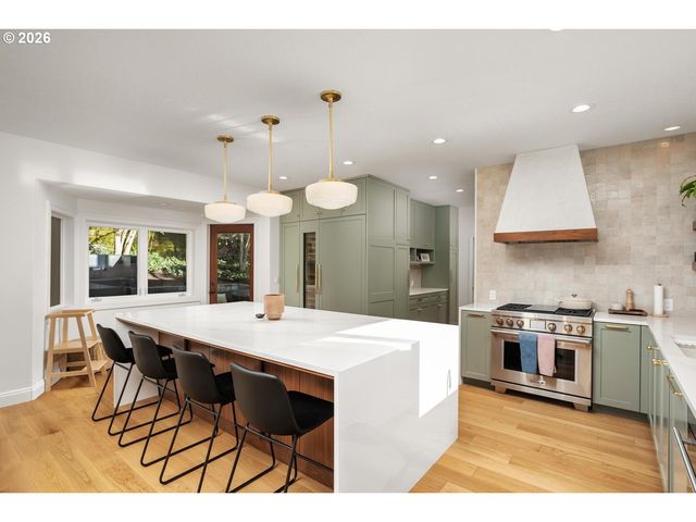 1430 Sw HIGHLAND Rd, Portland, OR 97221