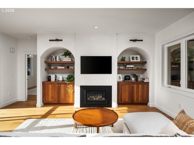 1430 Sw HIGHLAND Rd, Portland, OR 97221