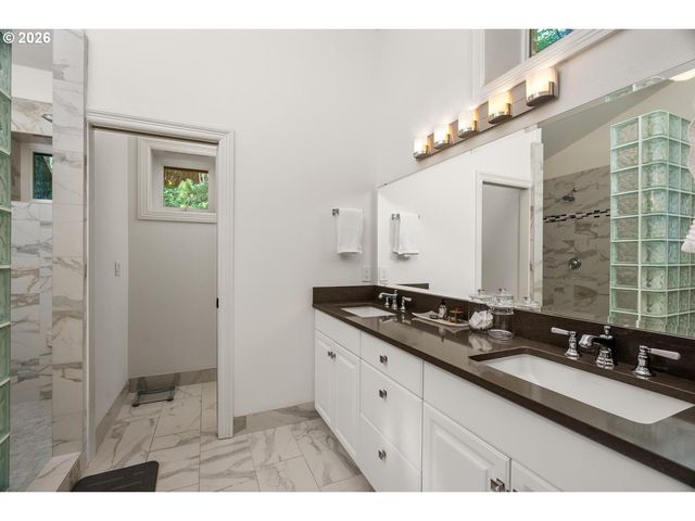 1430 Sw HIGHLAND Rd, Portland, OR 97221