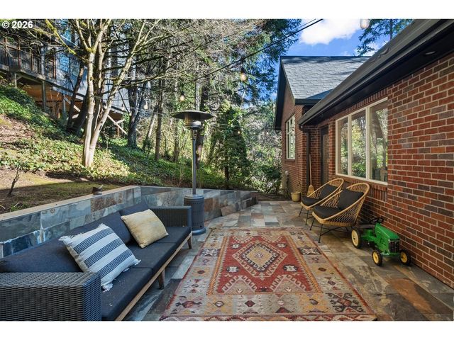 1430 Sw HIGHLAND Rd, Portland, OR 97221