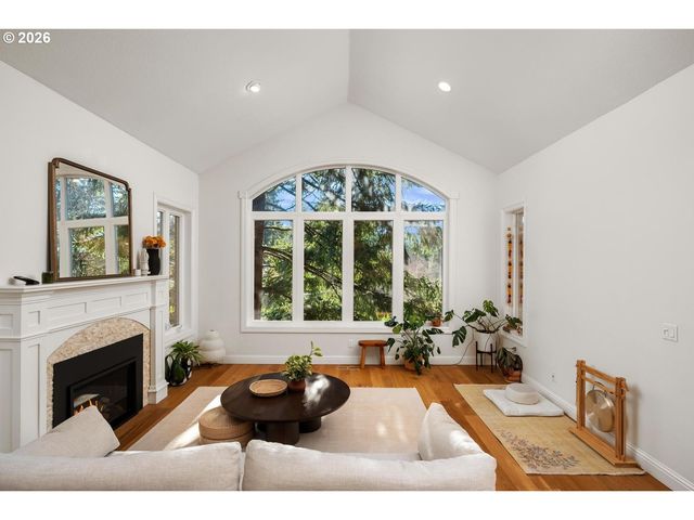 1430 Sw HIGHLAND Rd, Portland, OR 97221