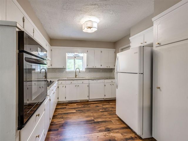 1801 Aladdin Street, Norman, OK 73072