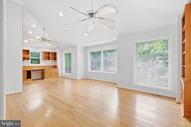 4001 PINE BROOK RD, Alexandria, VA 22310