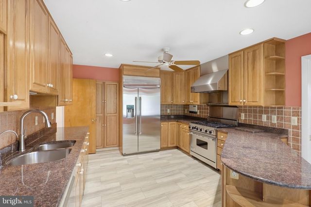 4001 PINE BROOK RD, Alexandria, VA 22310