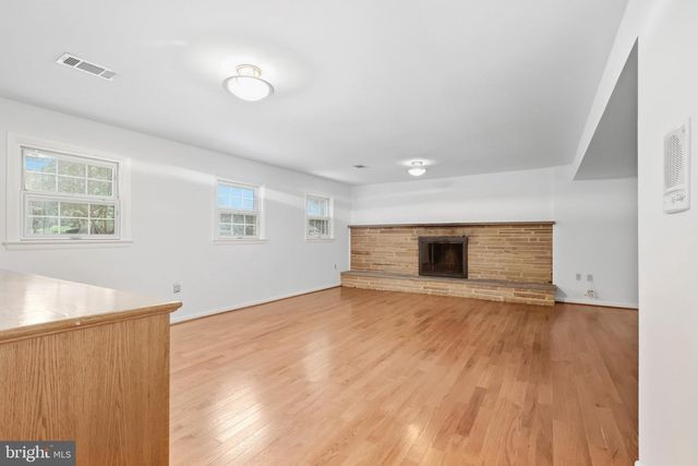 4001 PINE BROOK RD, Alexandria, VA 22310