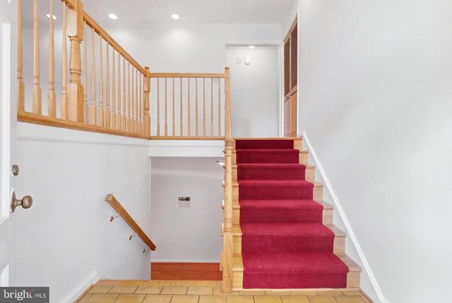 4001 PINE BROOK RD, Alexandria, VA 22310