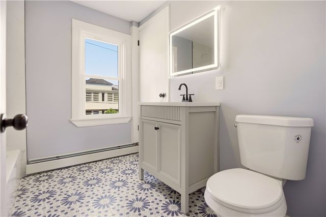 18 Harding Avenue, Cranston, RI 02905