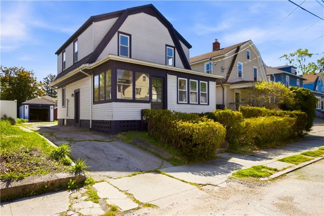 18 Harding Avenue, Cranston, RI 02905