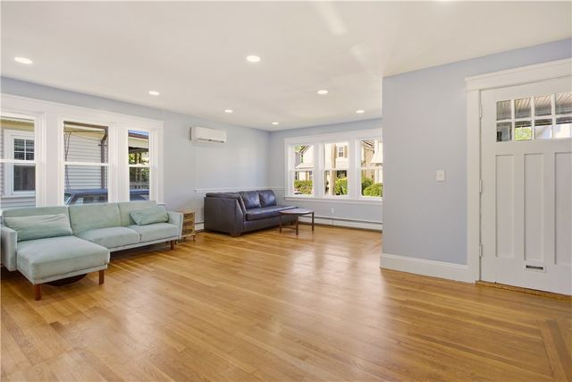 18 Harding Avenue, Cranston, RI 02905