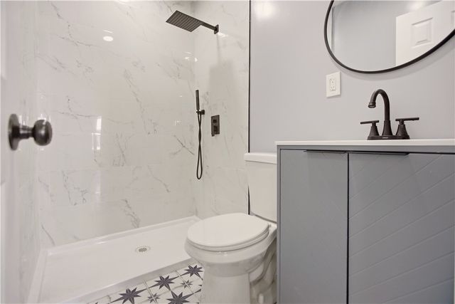 18 Harding Avenue, Cranston, RI 02905