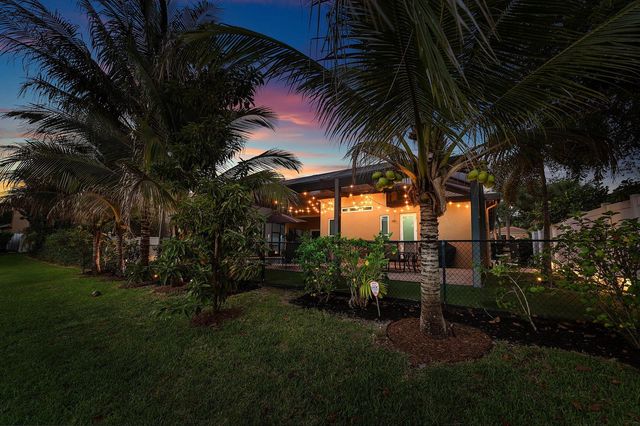 1853 Palisades Drive, West Palm Beach, FL 33411