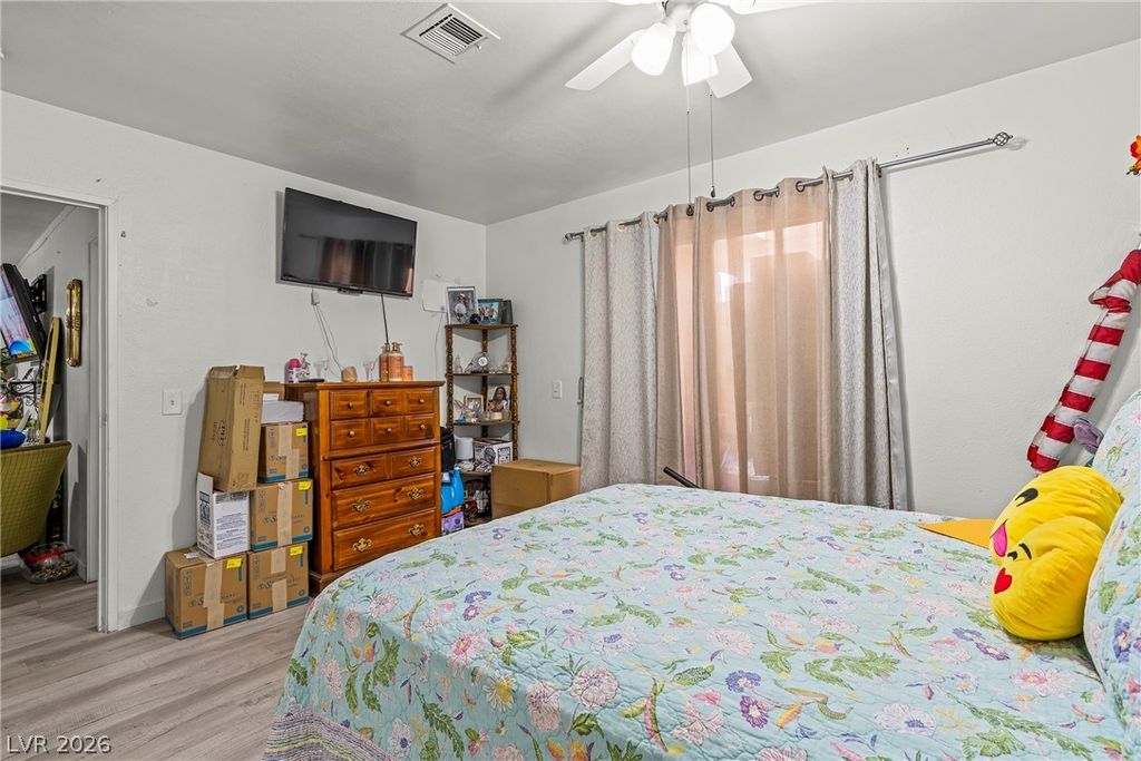 Image 9 of property listing at 259 North Lamb Boulevard C, Las Vegas, NV 89110