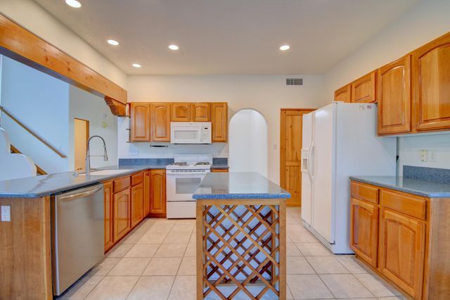 13015 Sandia Point Road NE, Albuquerque, NM 87111