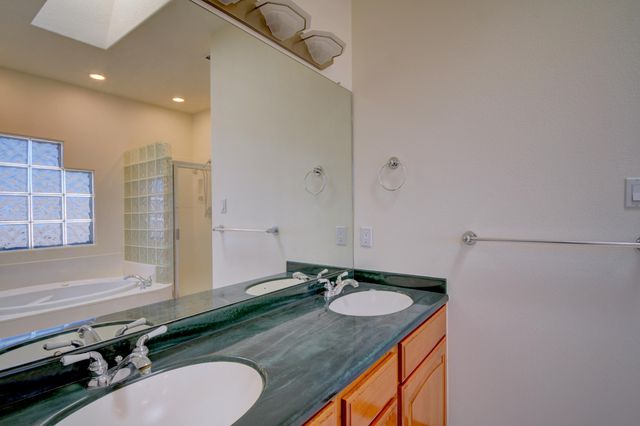 13015 Sandia Point Road NE, Albuquerque, NM 87111