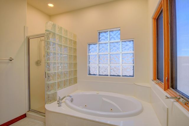 13015 Sandia Point Road NE, Albuquerque, NM 87111