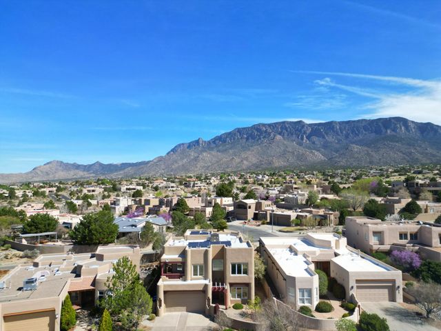 13015 Sandia Point Road NE, Albuquerque, NM 87111