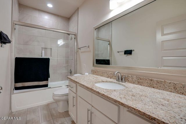 228 EMERALD STONE Lane, Horizon City, TX 79928